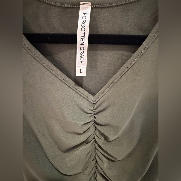 Olive Rouched Top - Picture 2 of 4